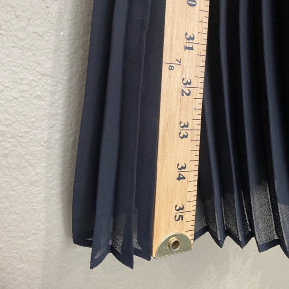 GUESS los angeles womens black dress pleated chiffon studded trim sleeveless 6 - Picture 13 of 15